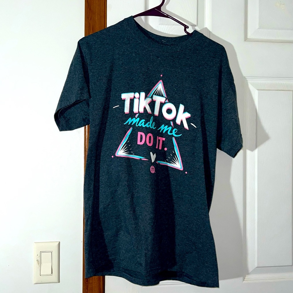 Tik tok Tee